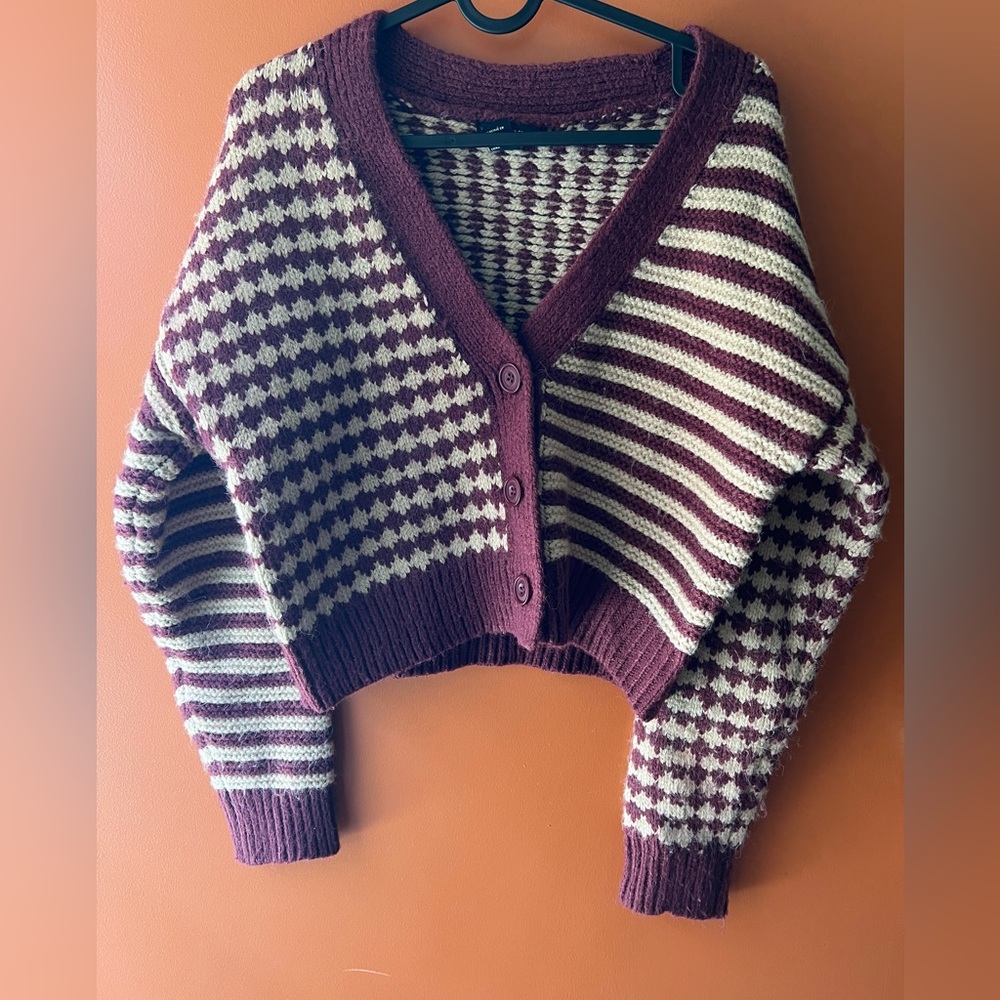 Cropped sweater